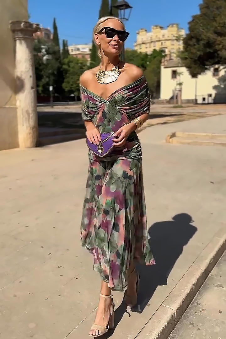Ágnes - Elegáns Maxi Estélyi Ruha V-kivágással