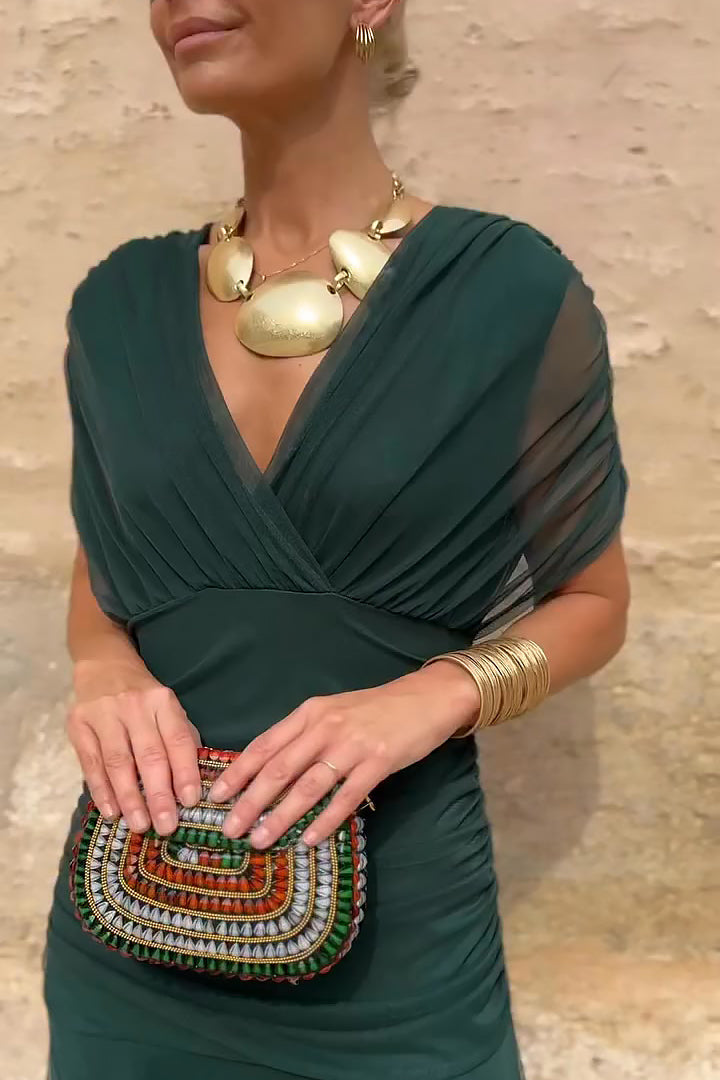 Ágnes - Elegáns Maxi Estélyi Ruha V-kivágással