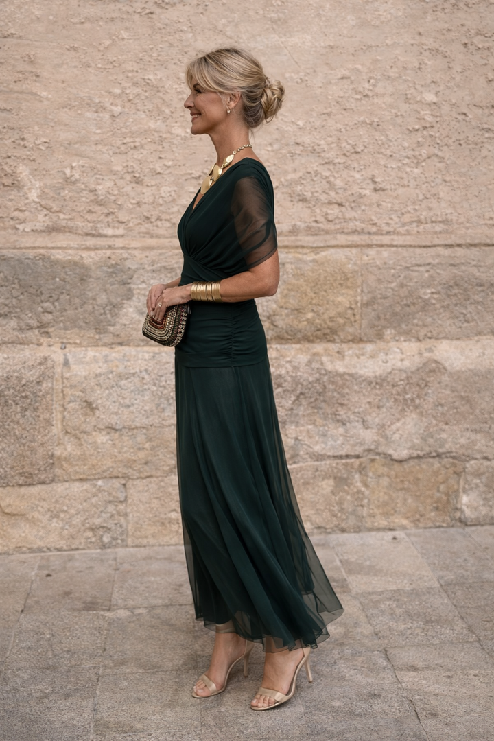 Elegáns Maxi Ünneplőruha V-kivágással