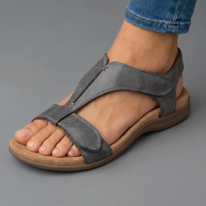 Lara Ergonomikus Ortopéd Szandál